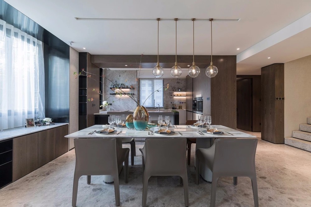 現(xiàn)代輕奢風格室內(nèi)設計家裝案例-餐廳 現(xiàn)代輕奢風格室內(nèi)設計家裝案例-餐廳